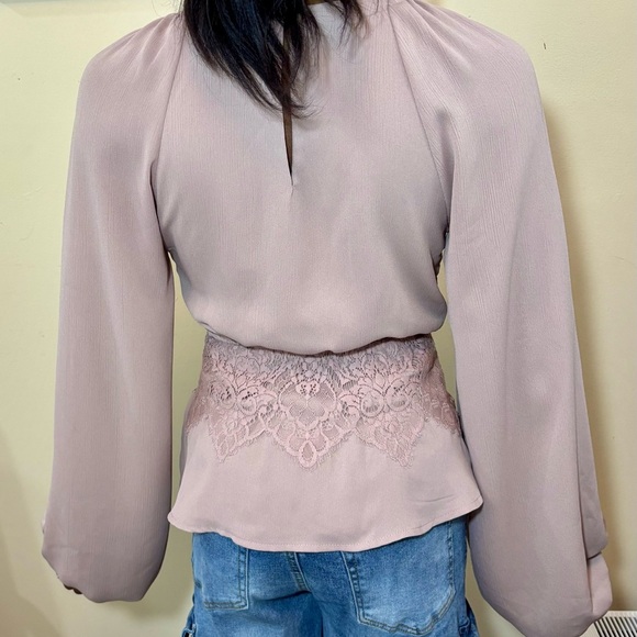 Lulu's Dusty Pink Lace Wrap Blouse - Picture 7 of 8